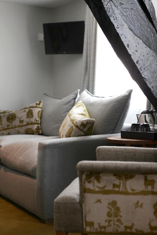 Family Room image 4