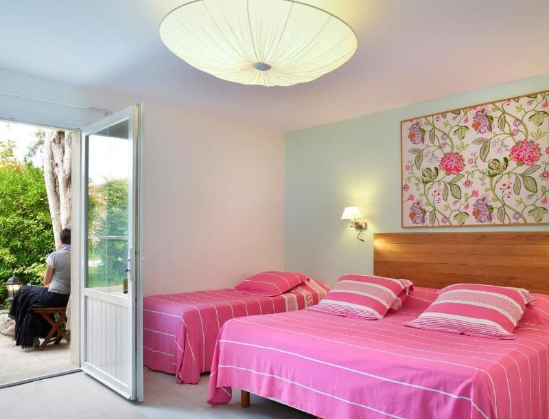 Balneo Triple Room image 4