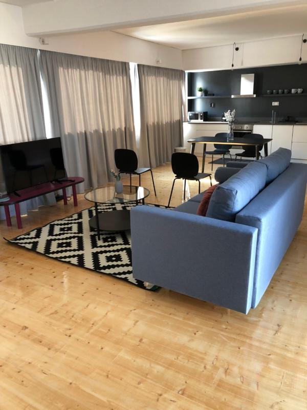 Executive Apartment image 2