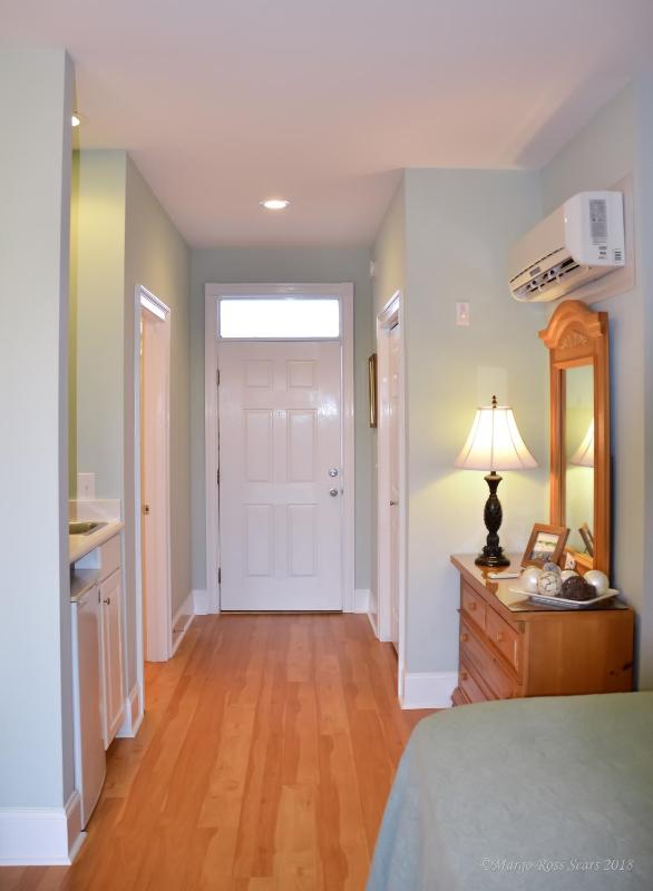 King Room with Balcony image 4