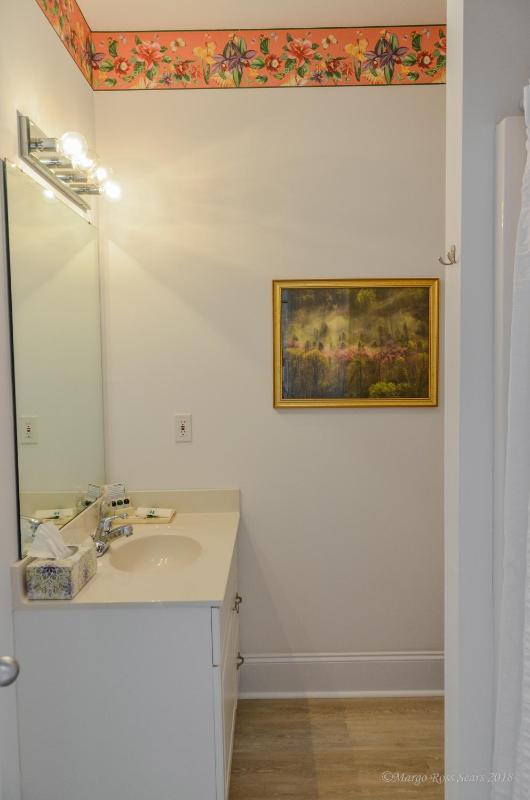 King Room with Balcony image 3