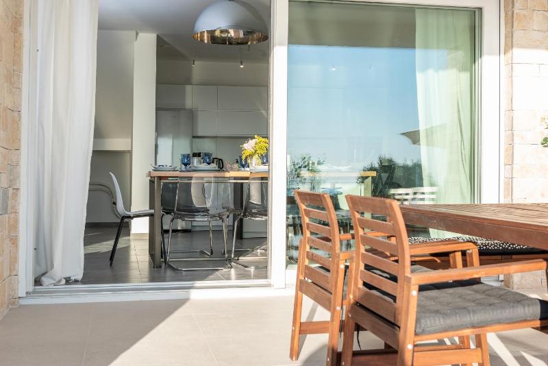 Villa Olea luxury retreat with nature blend - image 32