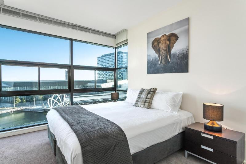 Three-Bedroom Apartment River View