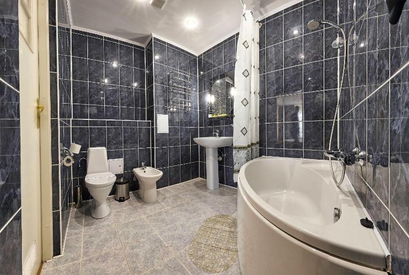 Superior Suite image 1