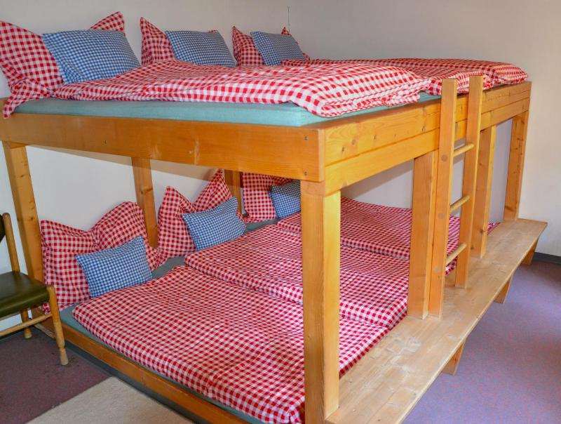 Single Bed in Dormitory Room image 4