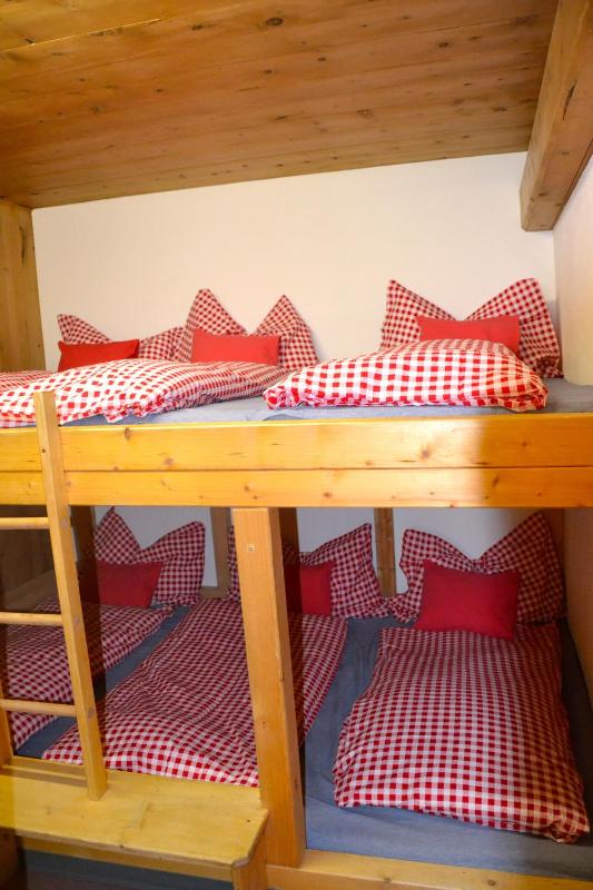 Single Bed in Dormitory Room image 3