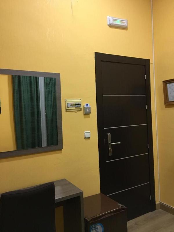 Comfort Single Room image 3