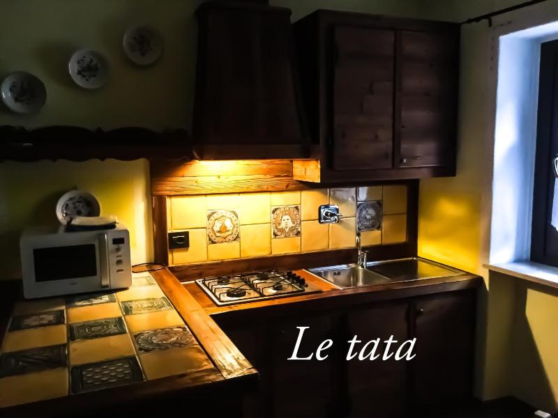 One-Bedroom Apartment image 3