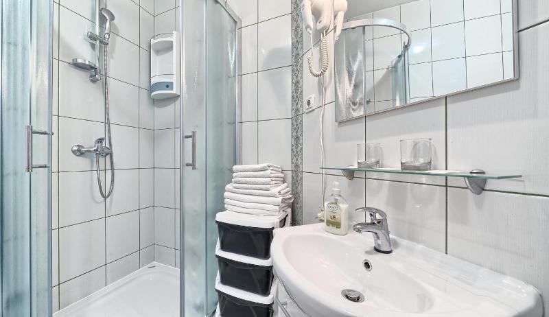 Two-Bedroom Apartment (Ground Floor) image 3