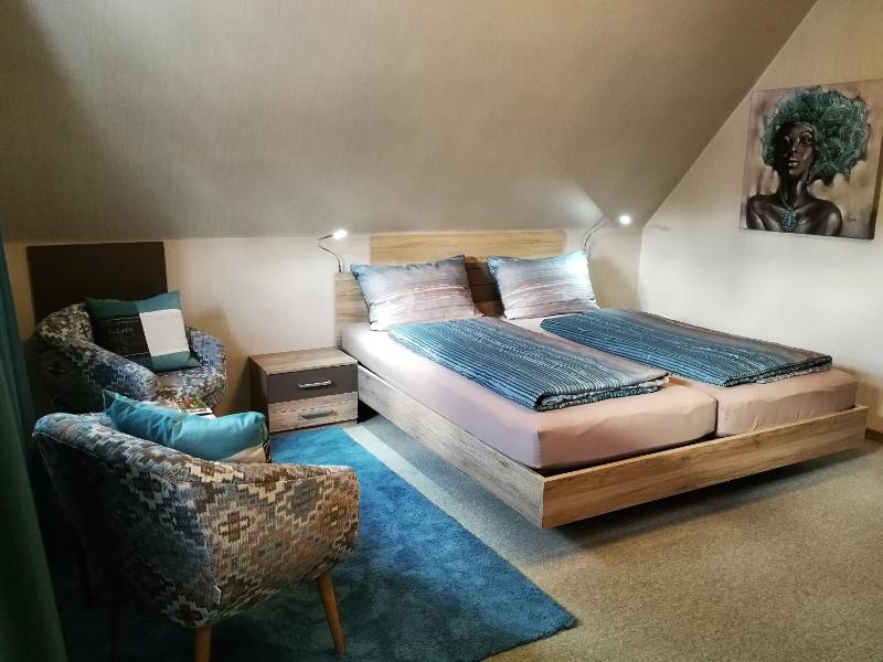Standard  Double Room image 2