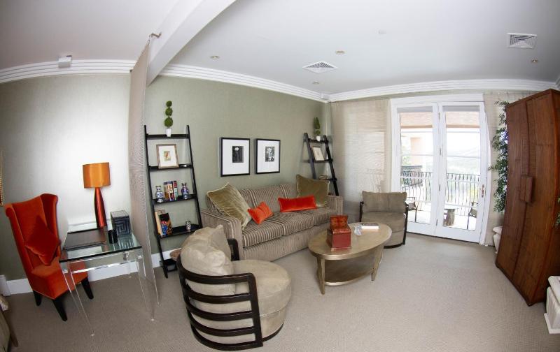 Junior Suite with Mountain View image 3