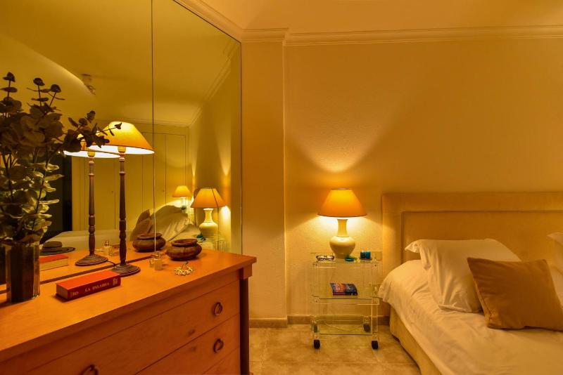 Las Canteras Seafront Apartment by VillaGranCanaria - image 24