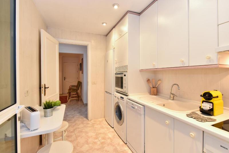 Las Canteras Seafront Apartment by VillaGranCanaria - image 23