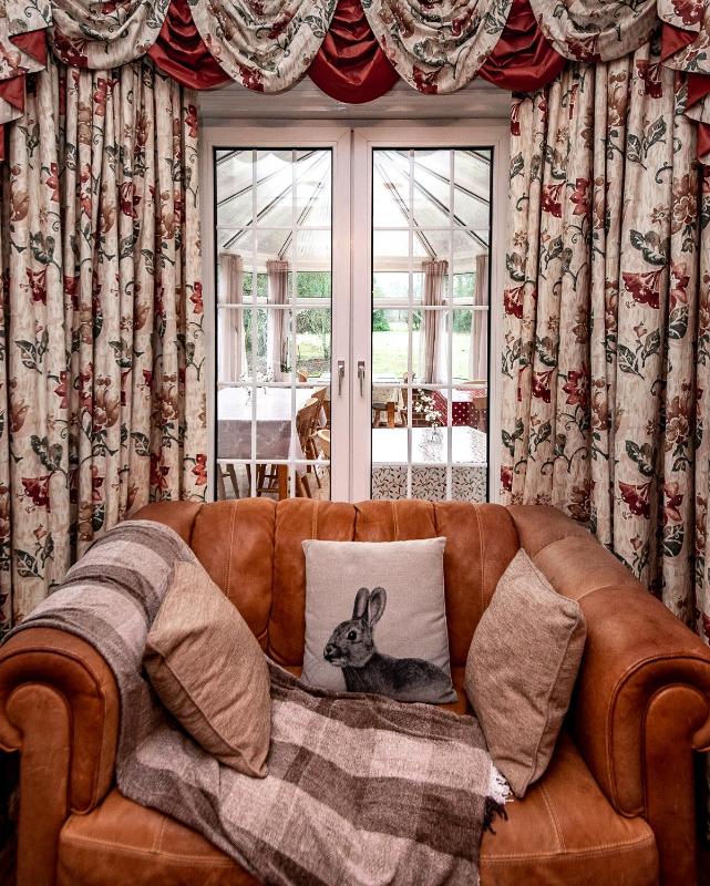 Double Room image 2