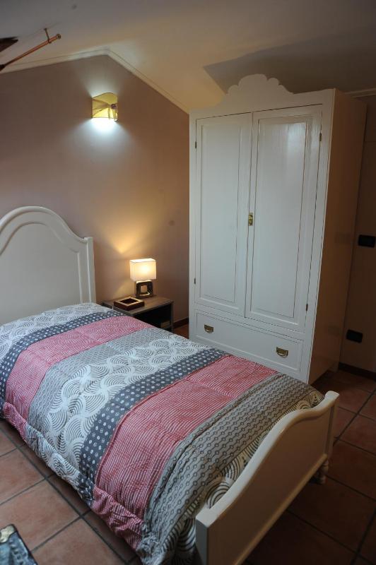 Deluxe Single Room image 2