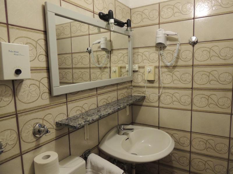 Triple Room image 3
