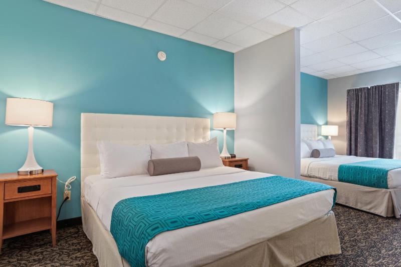 King Room with Two King Beds - Non-Smoking image 4