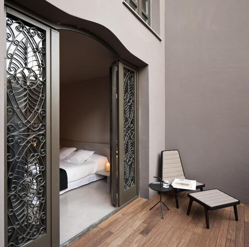 Superior Double or Twin Room with Terrace image 4