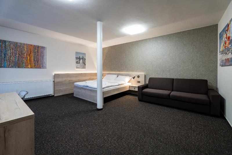 Suite image 3