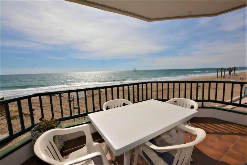 Apartment with Sea View image 3