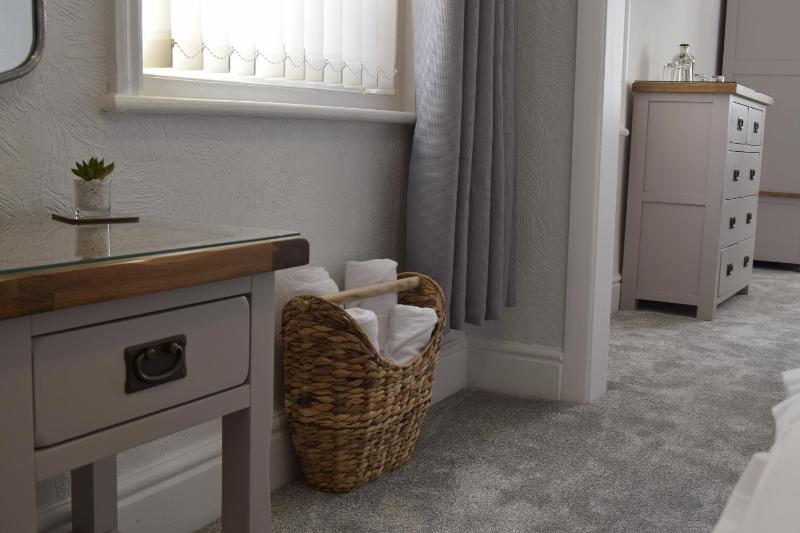 Avenue Guest House - image 15