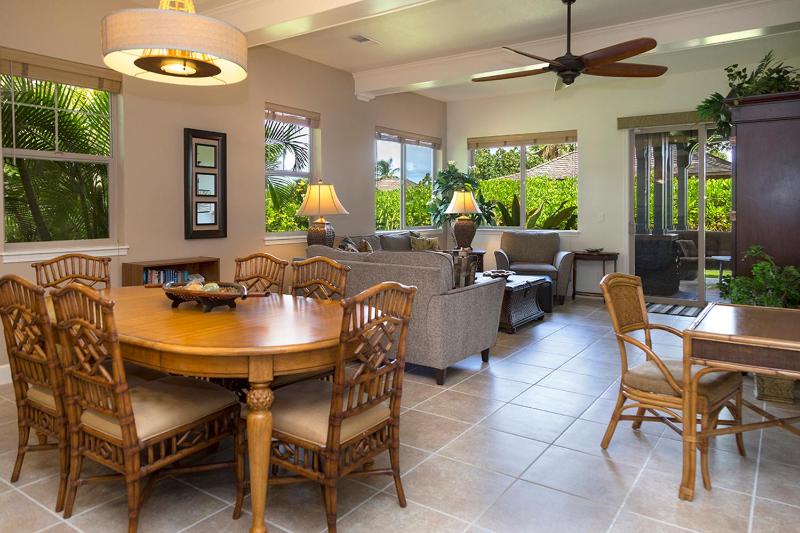 Three-Bedroom Townhouse image 1