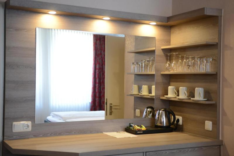 Double Room image 2