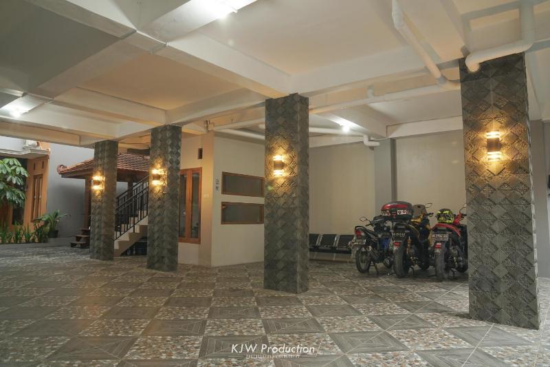 M Stay Guest House Jogja - image 16