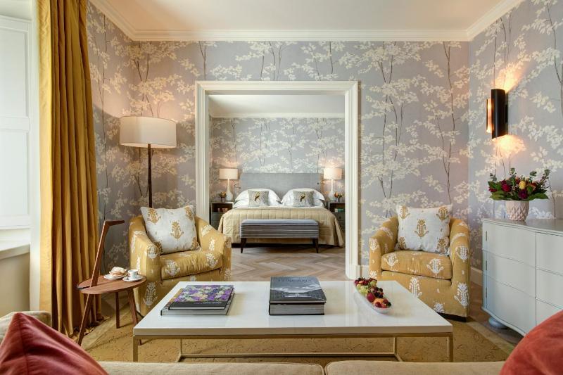 Deluxe Junior Suite image 4