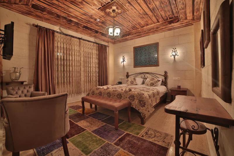Superior Double Room image 3