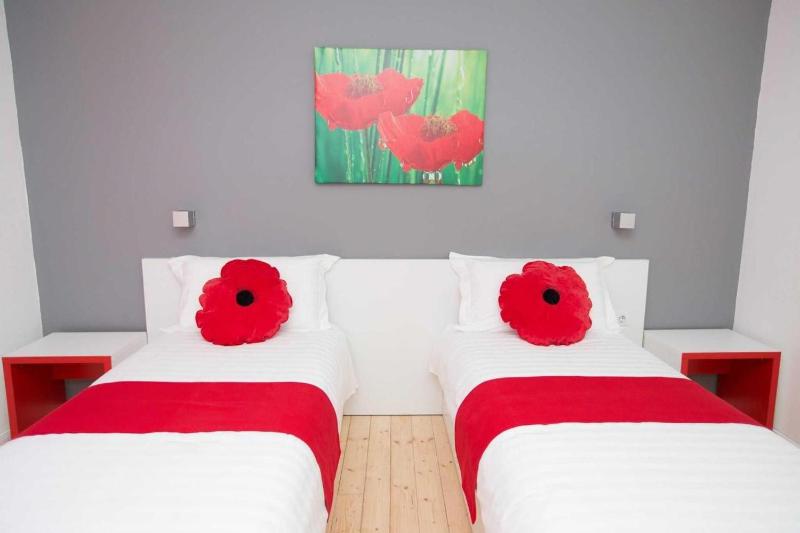 Superior Twin Room image 1