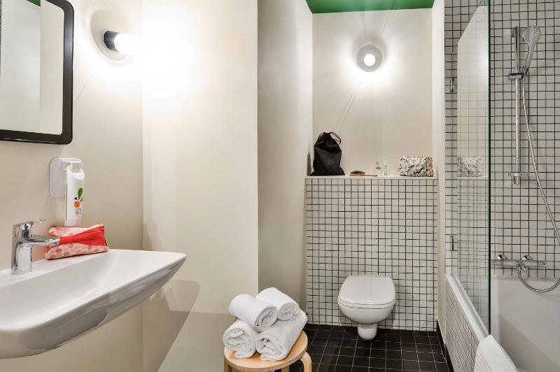 Standard Double Room image 1