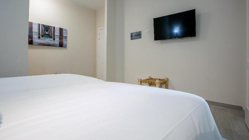 Hotel Madrid - image 9