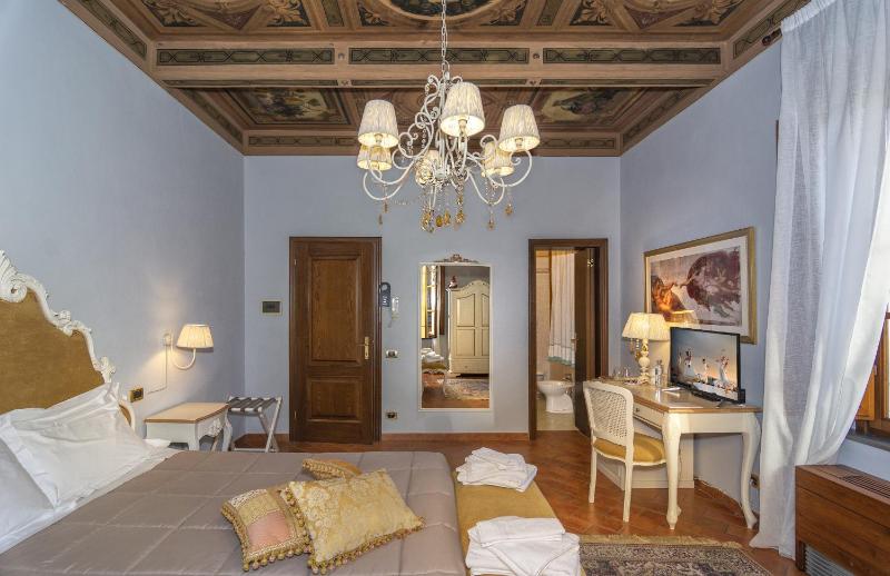 Junior Suite image 4