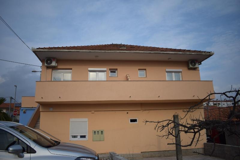 Apartments Nediljko & Mila - image 27