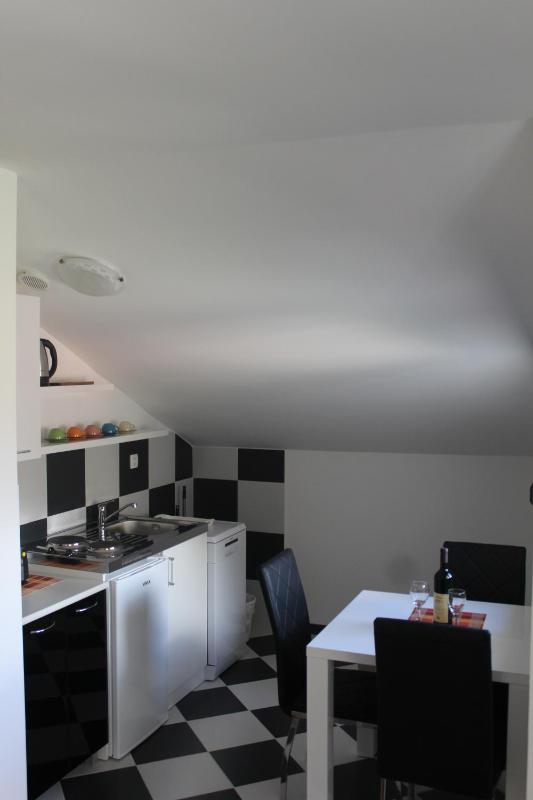 Studio with Sea View image 2