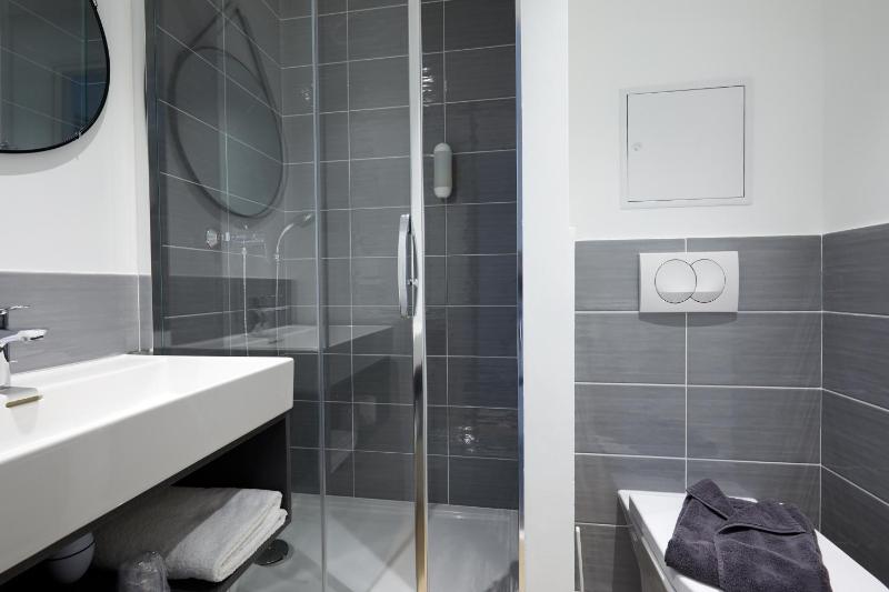 Superior Double Room image 3