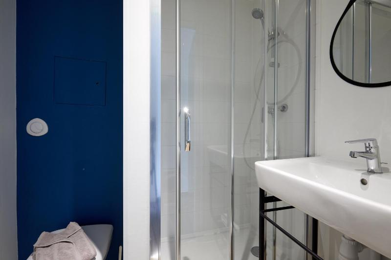 Superior Double Room image 4