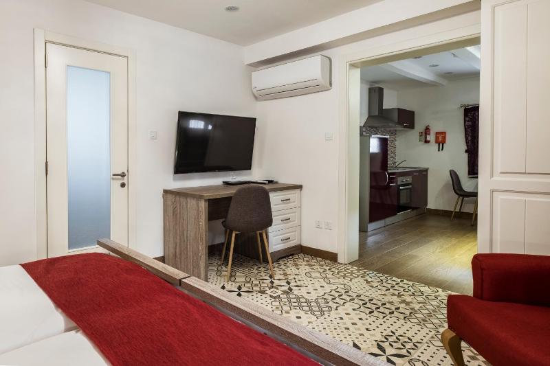 Jean de Valette Boutique Living - image 7
