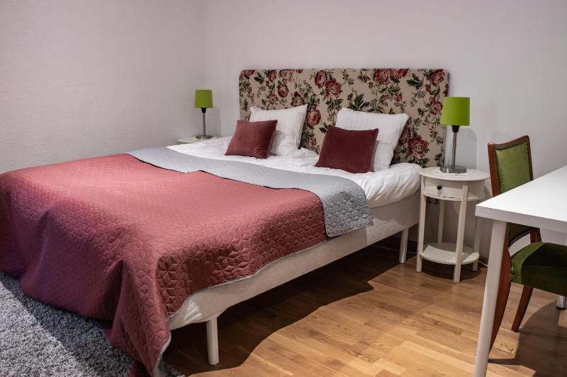 Superior Double or Twin Room with Garden View image 2