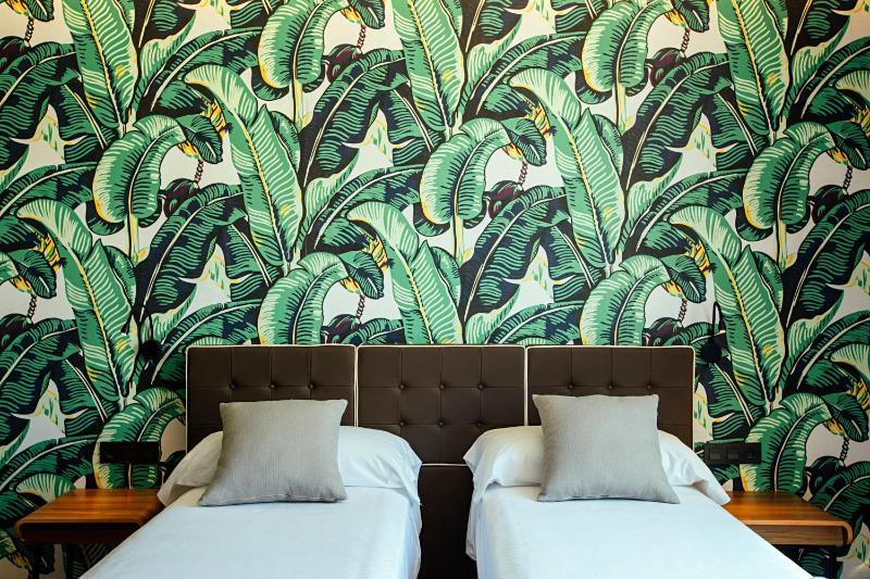 Double or Twin Room image 4