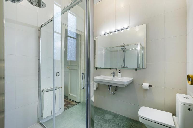 Apartment image 3