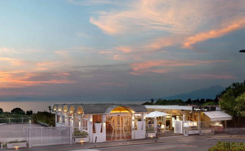 Hotel Rivage - image 11
