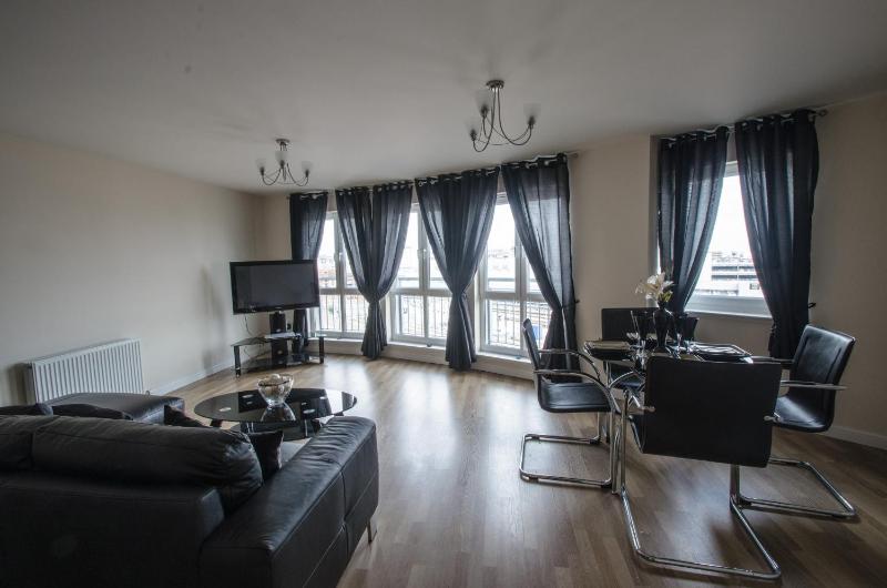 Apartment image 4