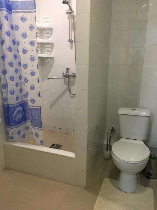 Quadruple Room with Private Bathroom image 3