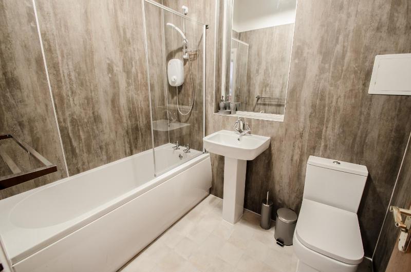 Apartment image 3