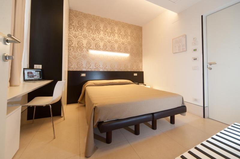 Savoy Hotel - image 20