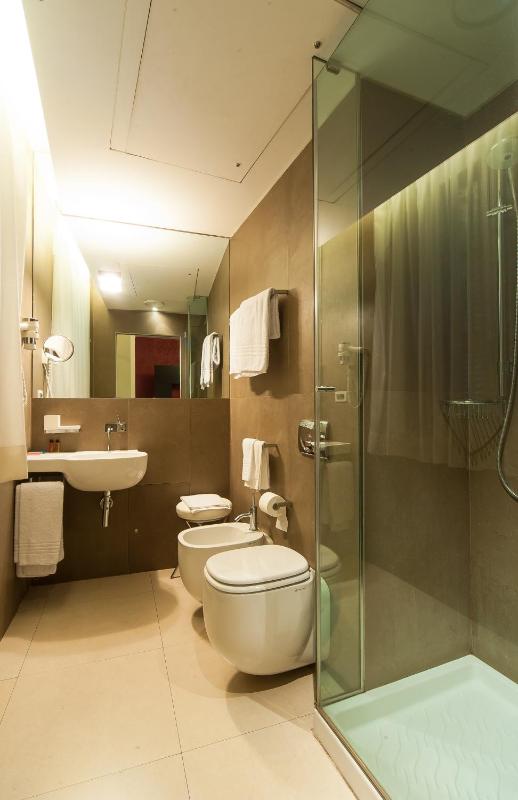 Savoy Hotel - image 36