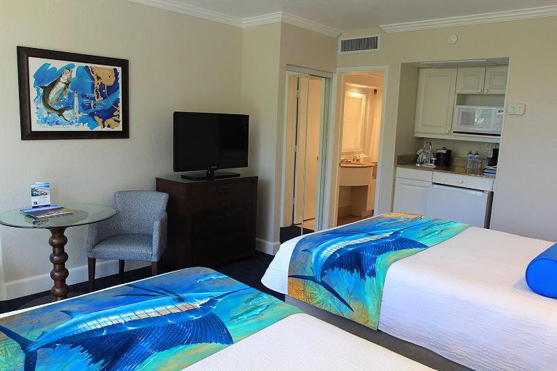 Double Room with Balcony image 3
