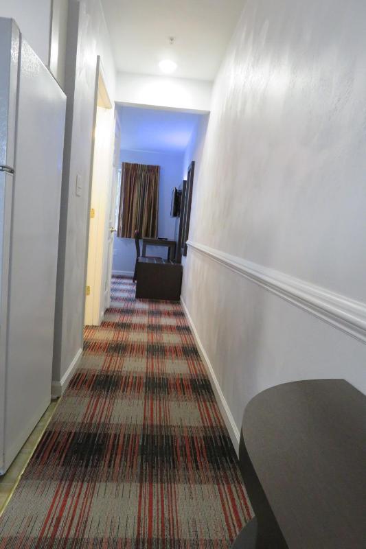 One-Bedroom Suite image 4